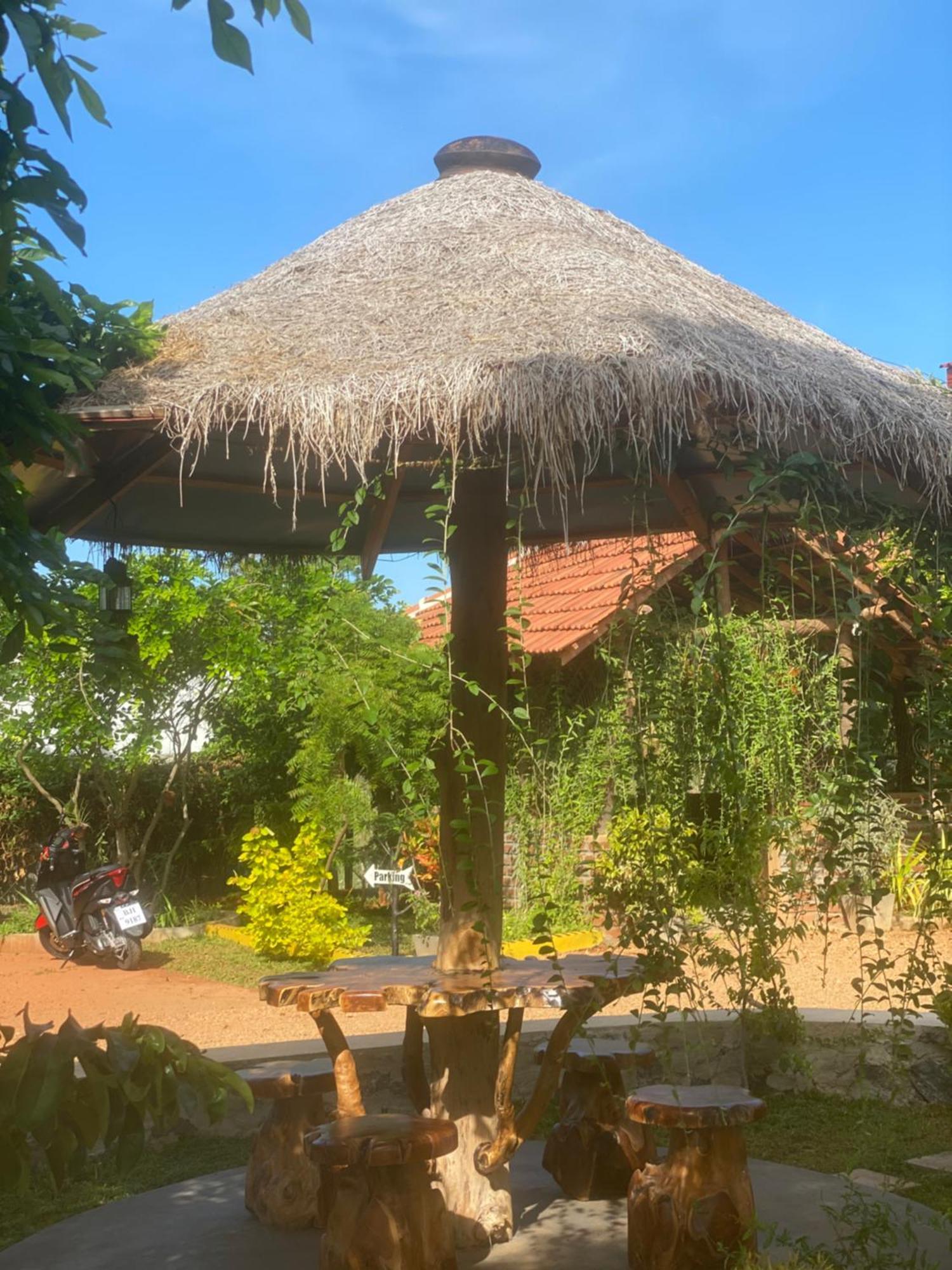 Hotel Hanguk Villa Дамбула Екстериор снимка